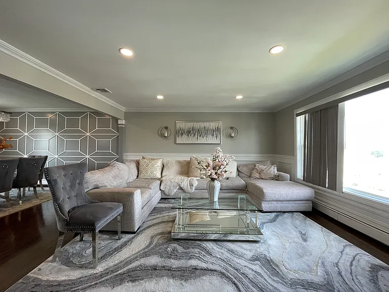 133 Burns Ave #2 — Photo 3