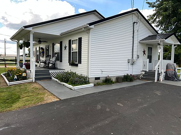 3rd image of 98 Bolton Ln