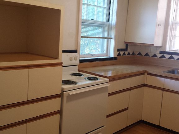 4th image of 7951 Delmar Blvd