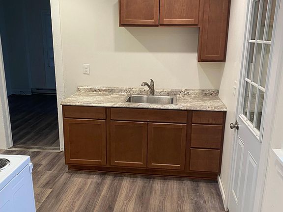 3rd image of 116 Park Ave #1