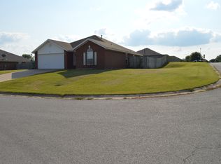 521 Spicewood Trl, Centerton, AR 72719