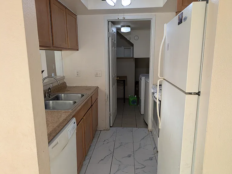 6980 Harvard Ln — Photo 11
