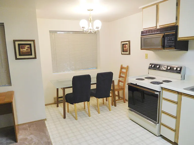 4727 Ravenna Ave NE #101 — Photo 5