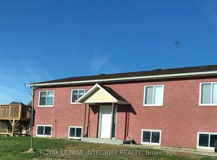 1862 Emmett Rd, Ottawa, ON K4C 1S1