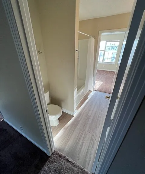 622 Castlegate Dr — Photo 13