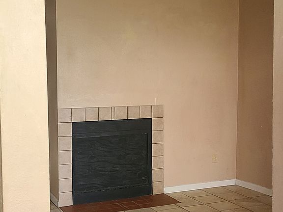 3rd image of 1102 Verde Dr #A-d