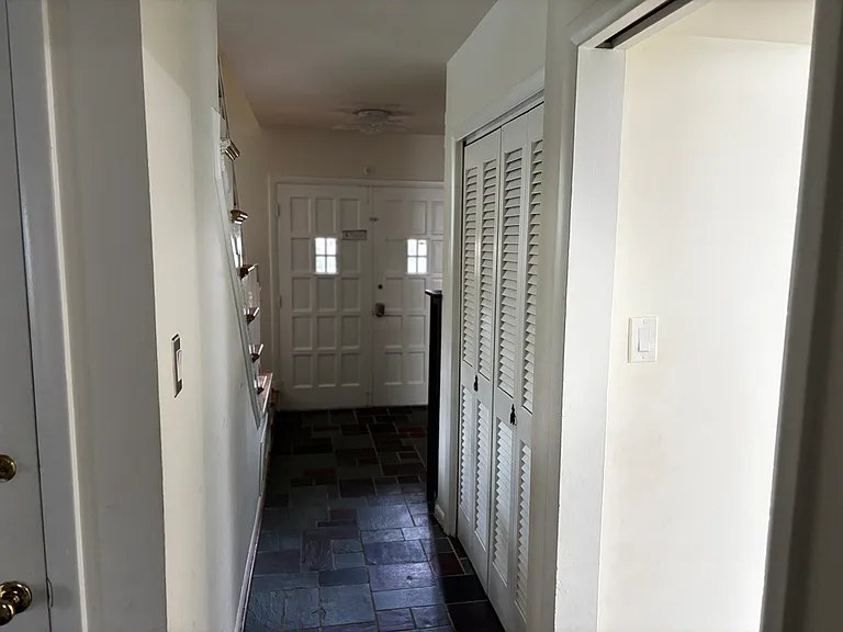 8513 Wilkesboro Ln — Photo 4