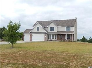 7610 SW 19th St, Topeka, KS 66615