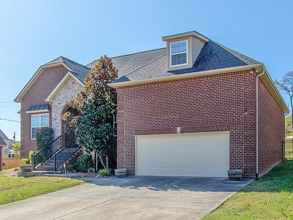 3rd image of 488 Williamsport Dr