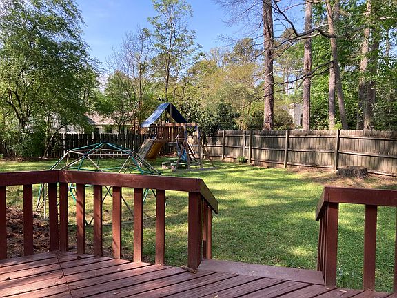 3rd image of 5230 Amhurst Dr