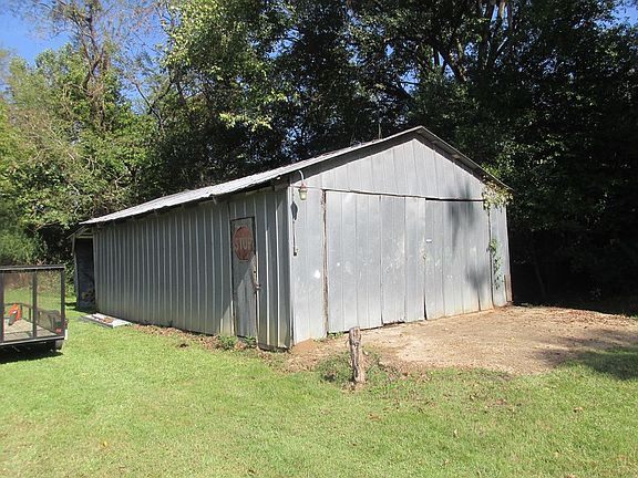 2nd image of 100 Green Hill Dr