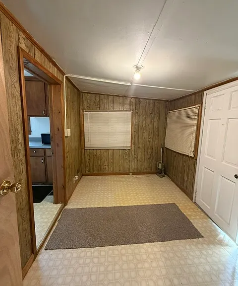 615 S Main St — Photo 4