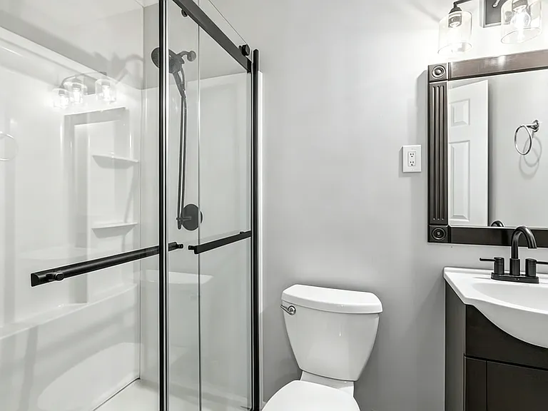 210 E Chickasaw Rd — Photo 14