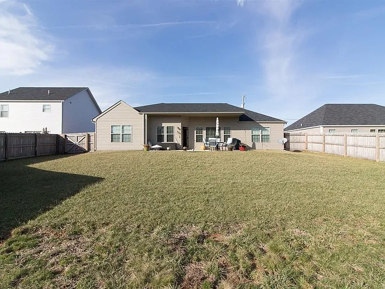 142 Shirley Blvd — Photo 30