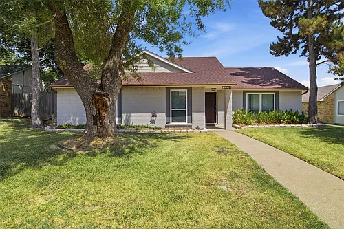 3709 Yaupon Dr Photo 1