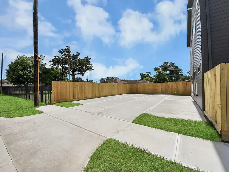 4607 Gunter St #A — Photo 36
