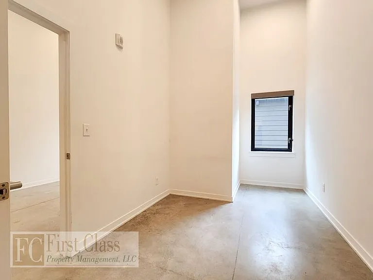 3334 SE Belmont St #104 — Photo 11