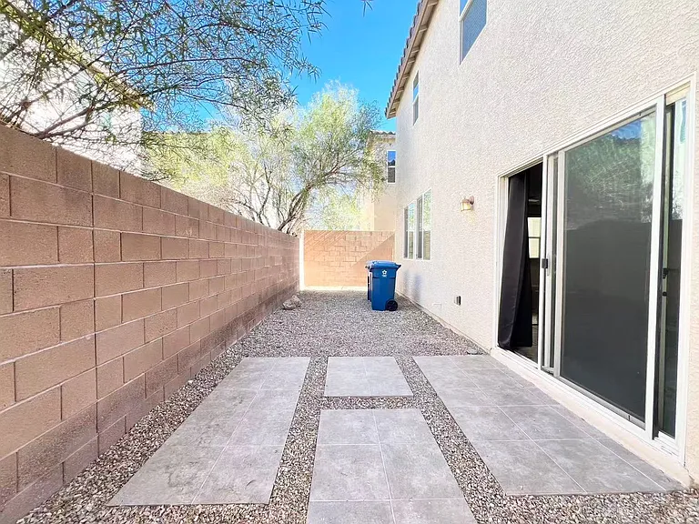 11002 Sardinia Sands Dr — Photo 25