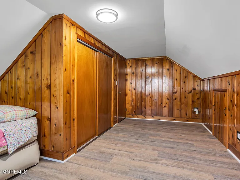 37 Highland Ave — Photo 37