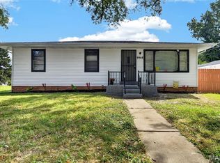 9984 Duke Dr, Saint Louis, MO 63136