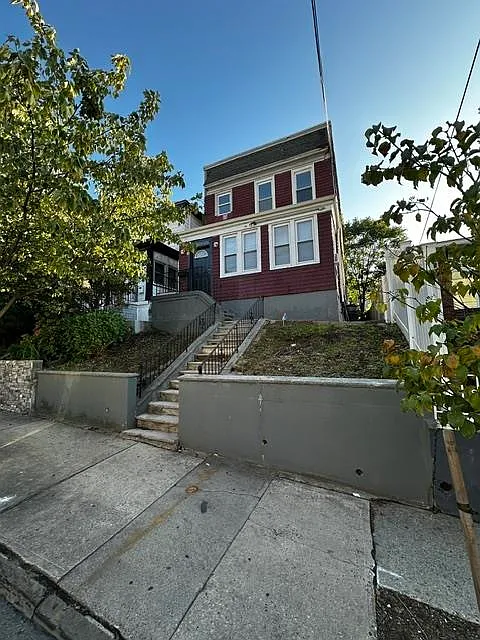 79 Audubon Ave #2