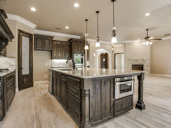 4th image of 2807 Zinfandel Ln