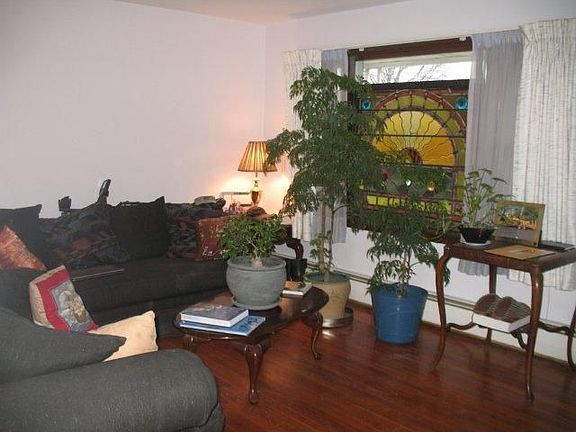 5th image of 1853 Martin Dr