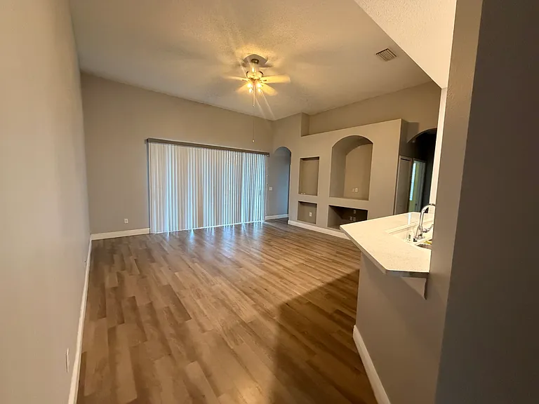 704 Grand Canyon Dr — Photo 11