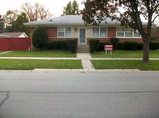 10640 Windsor Dr, Westchester, IL