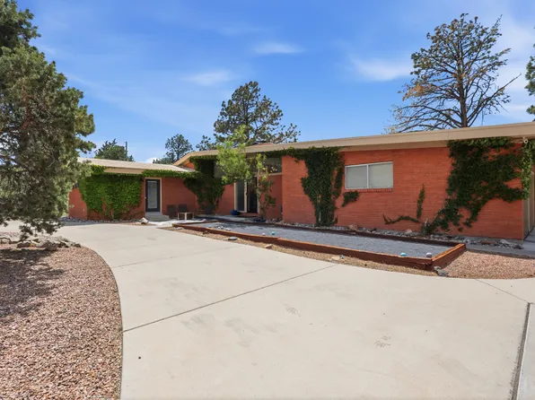 803 Martingale Ln SE, Albuquerque, NM 87123