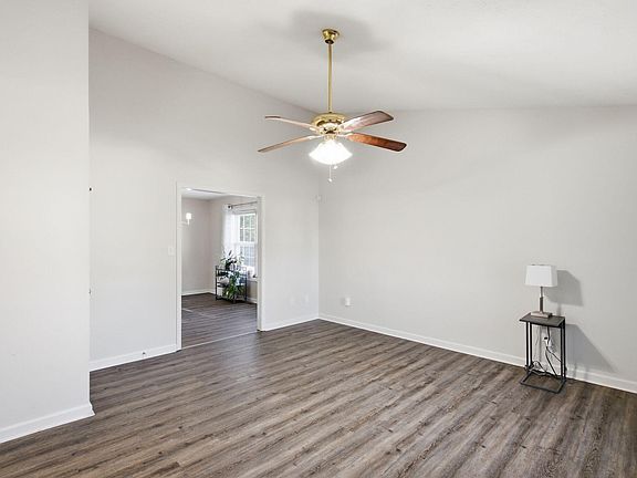 3rd image of 143 S Bold Forbes Blvd
