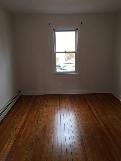 2nd image of 44 Grant St APT 1L