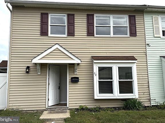 2nd image of 22 Lerner Ct