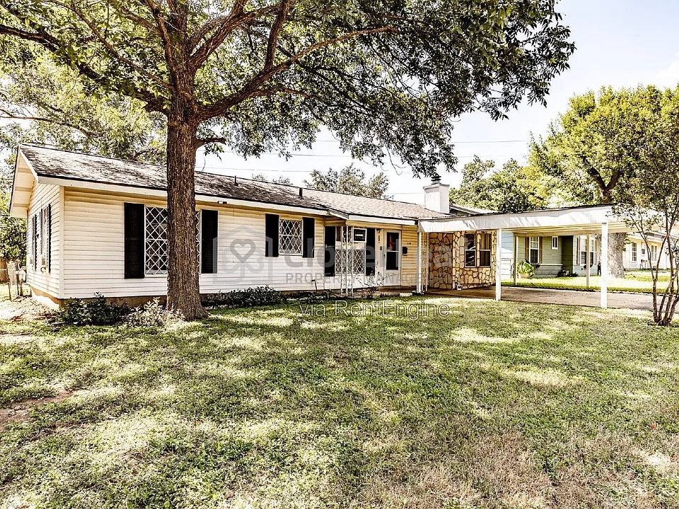 238 Coral Ave