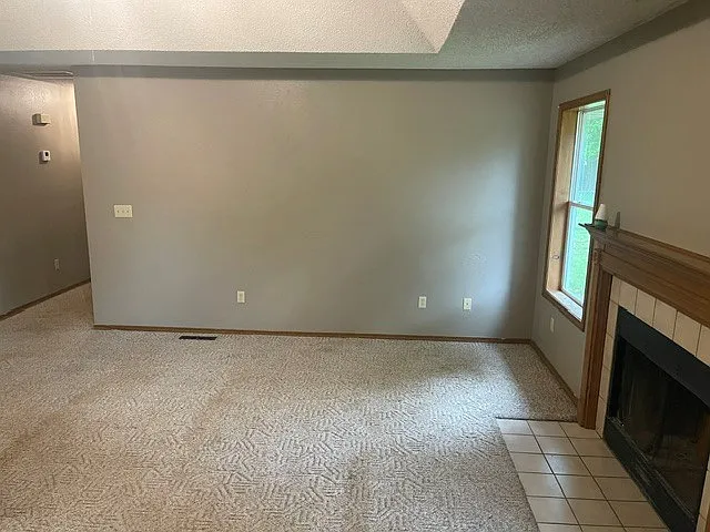 3295 W Rockwood St — Photo 9
