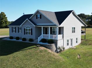 4419 Amber View Ln, Farmington, MO 63640