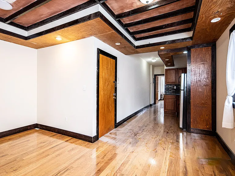 88 Starr St #2R — Photo 3