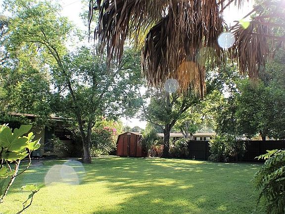 4th image of 3920 Wren Ln