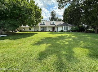 2003 Newmarket Dr, Northfield, KY 40222