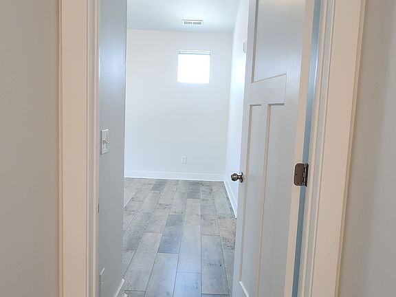 Entry to master suite