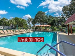 9410 N Hollybrook Lake Dr APT 103, Hollywood, FL 33025