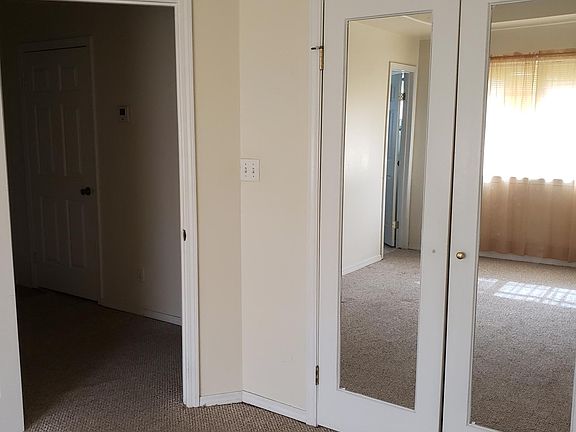 3rd image of 2703 Melanie Dr