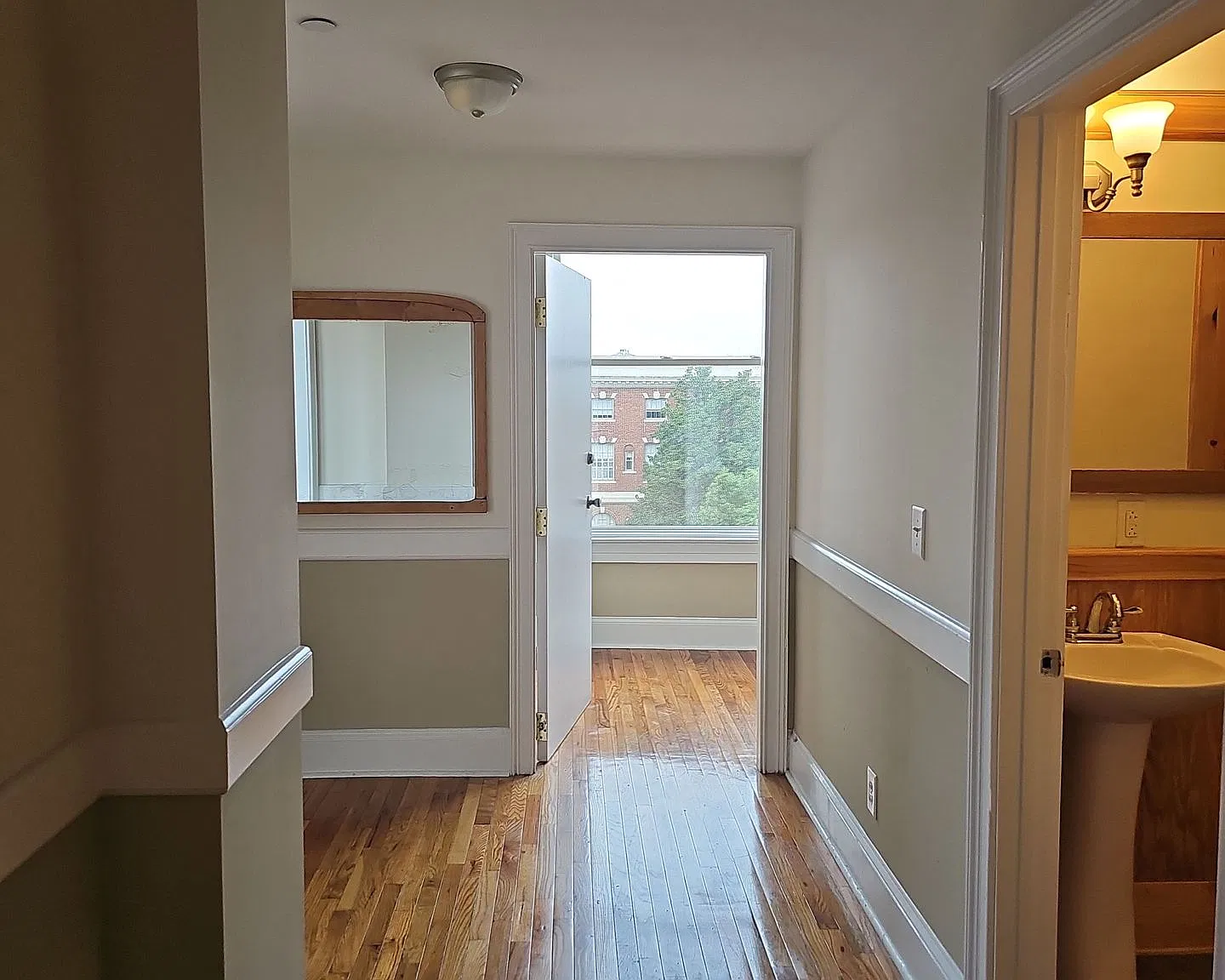 3 bed, 1248 sqft, $4,275 — Photo 1