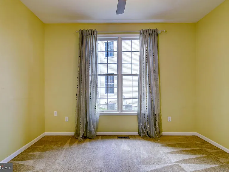 45 Lockwood Dr — Photo 30