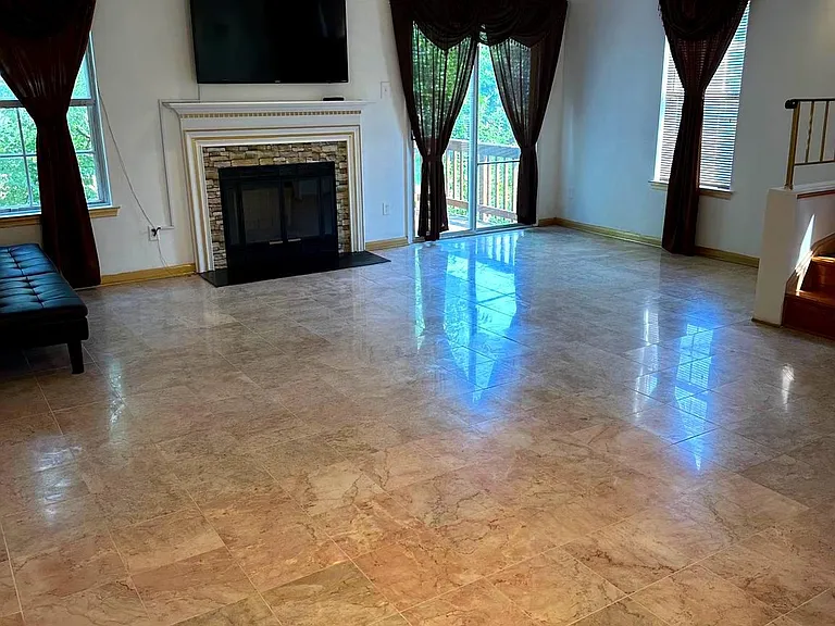 4002 Summer Hollow Ct #155A — Photo 2