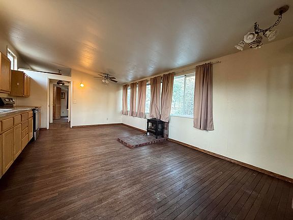 4th image of 41110 Blossom Drive