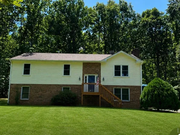 28 N Ridge Ln, Lynchburg, VA 24502