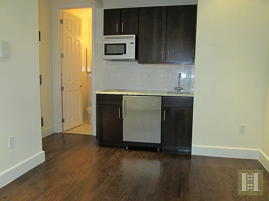 Rented by Halstead Real Estate | media 21