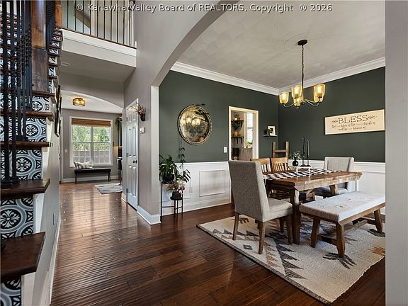 4th image of 43 Fieldstone Dr