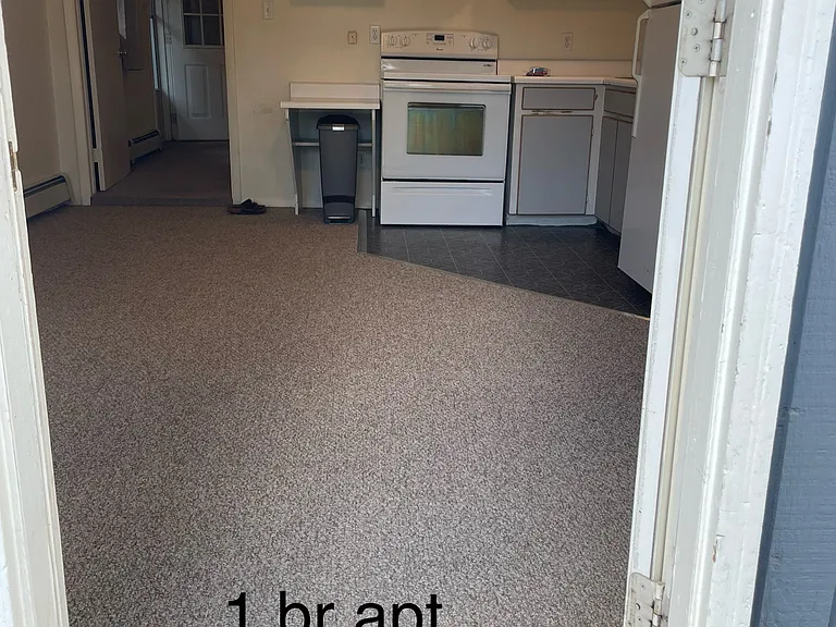 240 S Jefferson St #1 — Photo 7